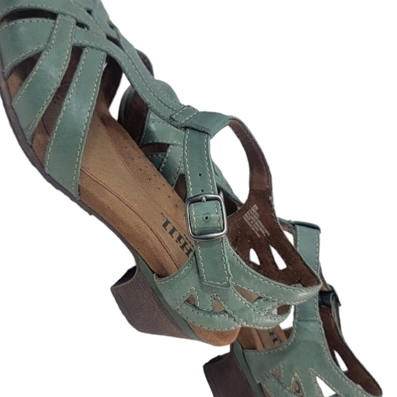 Cobb Hill by New Balance women's 6W Aubrey sandle. Great shoes for work … - Picture 9 of 12